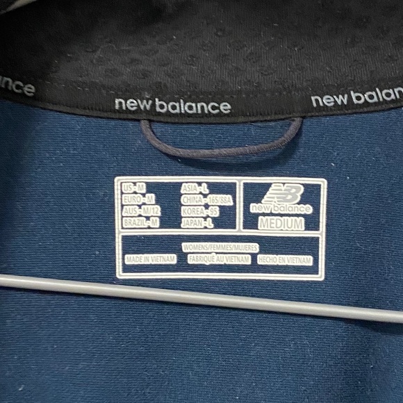 New Balance Heat Running Jacket - Picture 2 of 4